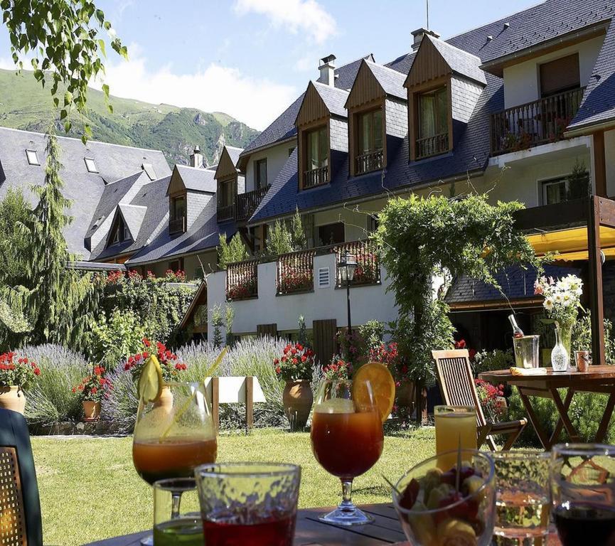 Hôtel Mir Saint-Lary-Soulan Exterior foto